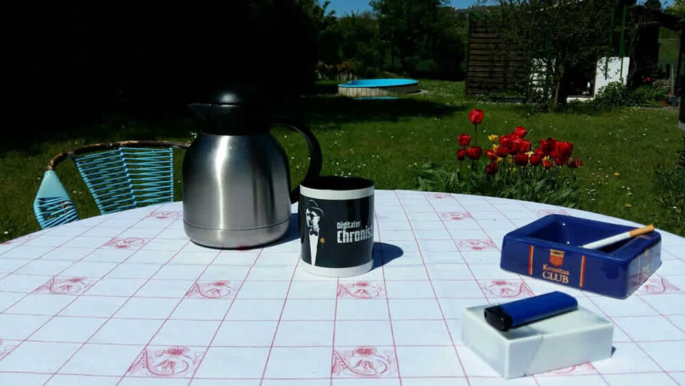 Ein Kaffee auf der Terrasse