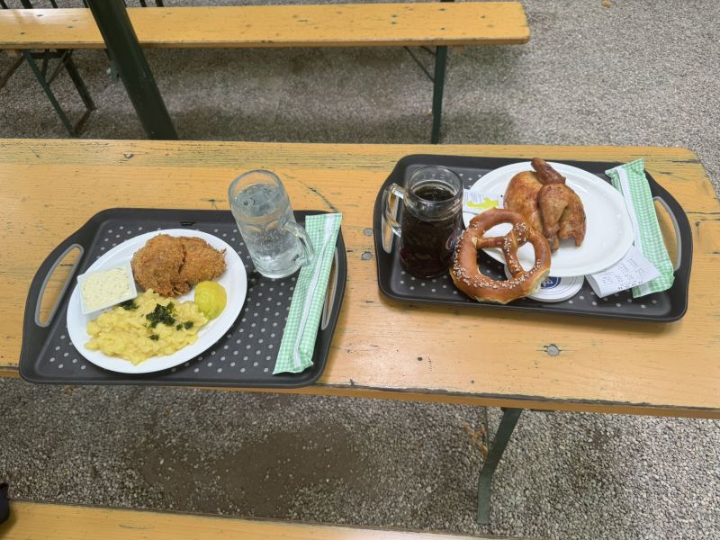 Image for the Tweet beginning: Mit meiner Jüngsten beim Aumeister